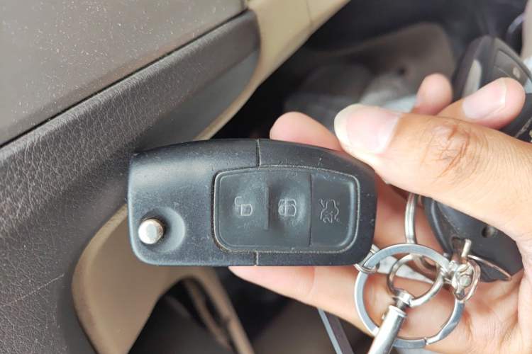 Used Ford Focus 2013 Hatchback Classic 1.8L Manual Fashion Edition Vehicle Key