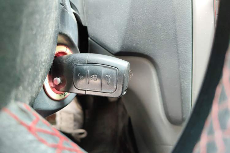 Used Ford Focus 2013 Hatchback Classic 1.8L Automatic Base Model Vehicle Key