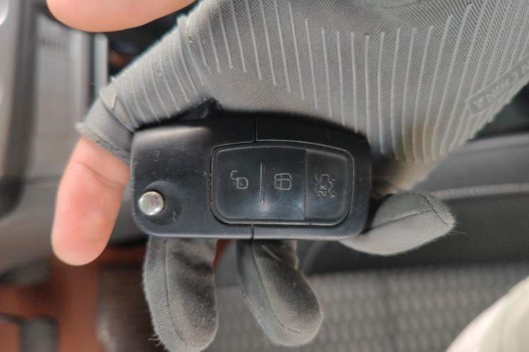 Used Ford Focus 2013 Hatchback Classic 1.8L Automatic Millionth Anniversary Edition Vehicle Key