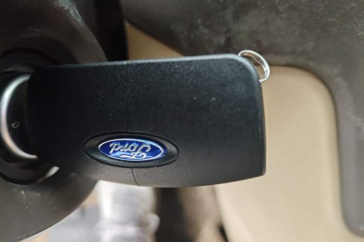 Used Ford Focus 2013 Hatchback Classic 1.8L Automatic Fashion Edition Vehicle Key
