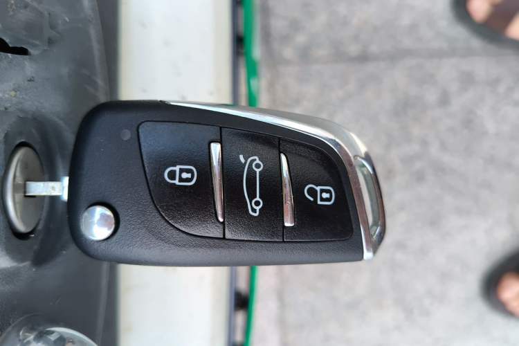 Used Ford Focus 2013 Sedan Classic 1.8L Automatic Fashion Edition Vehicle Key