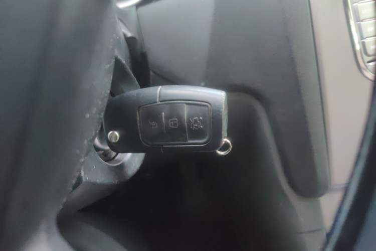 Used Ford Focus 2013 Hatchback Classic 1.8L Automatic Base Model Vehicle Key