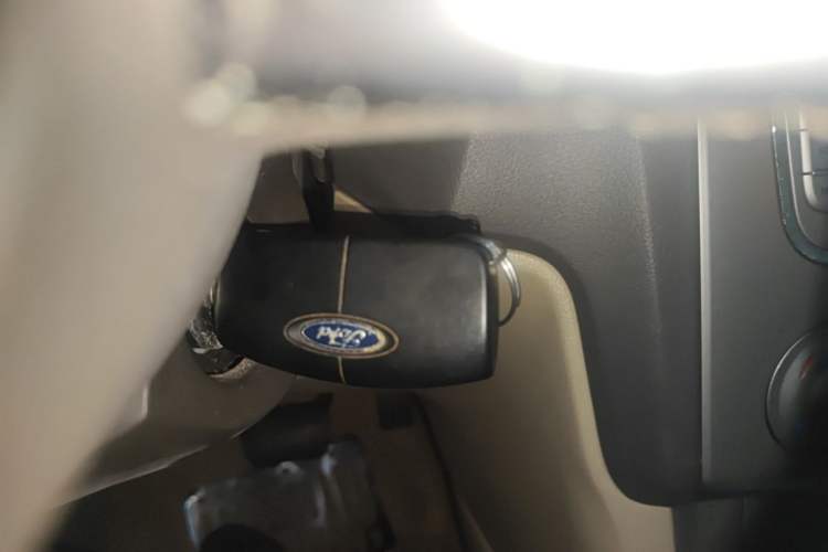 Used Ford Focus 2013 Sedan Classic 1.8L Automatic Fashion Edition Vehicle Key