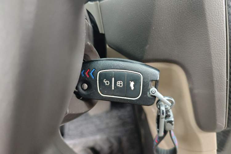 Used Ford Focus 2013 Sedan Classic 1.8L Automatic Base Model Vehicle Key