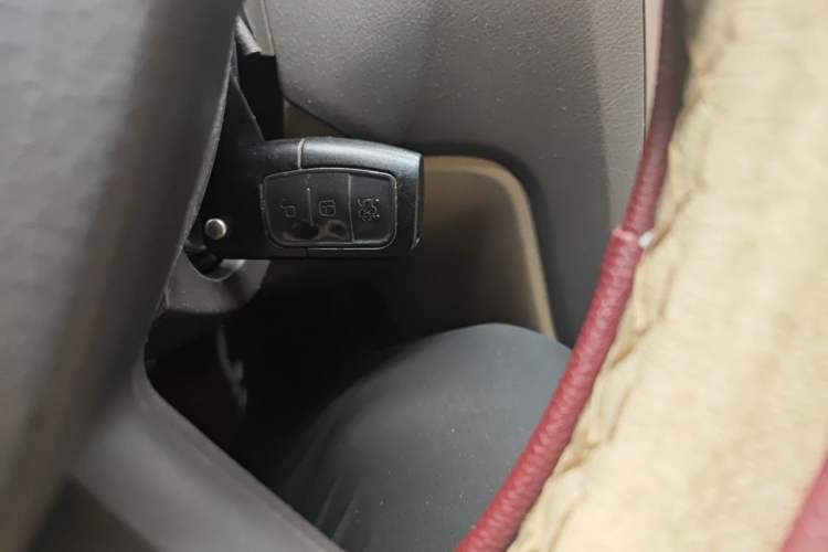 Used Ford Focus 2013 Sedan Classic 1.8L Manual Base Model Vehicle Key