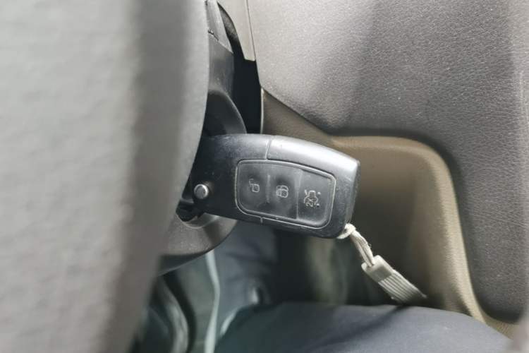 Used Ford Focus 2013 Hatchback Classic 1.8L Automatic Fashion Edition Vehicle Key