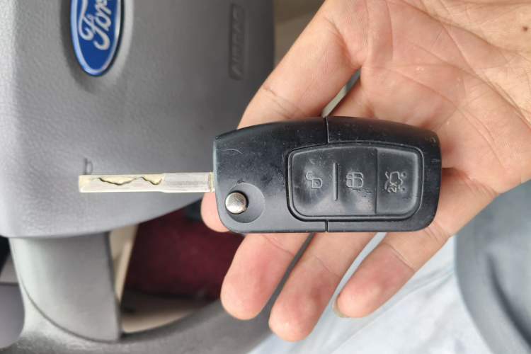Used Ford Focus 2013 Sedan Classic 1.8L Automatic Base Model Vehicle Key