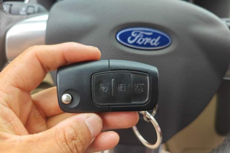 Used Ford Focus 2013 Hatchback Classic 1.8L Automatic Fashion Edition Vehicle Key