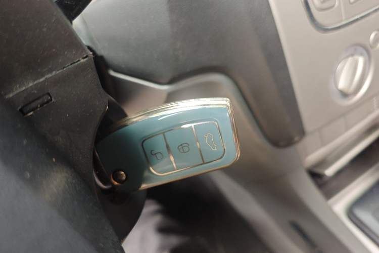 Used Ford Focus 2013 Hatchback Classic 1.8L Automatic Millionth Anniversary Edition Vehicle Key