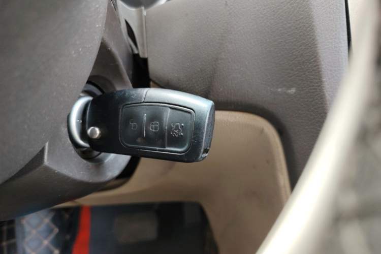 Used Ford Focus 2013 Hatchback Classic 1.8L Automatic Fashion Edition Vehicle Key