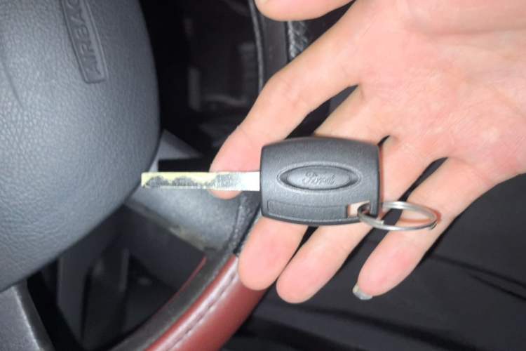 Used Ford Focus 2013 Hatchback Classic 1.8L Automatic Base Model Vehicle Key