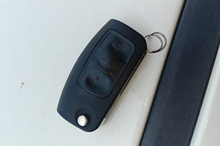 Used Ford Focus 2013 Sedan Classic 1.8L Manual Fashion Edition Vehicle Key