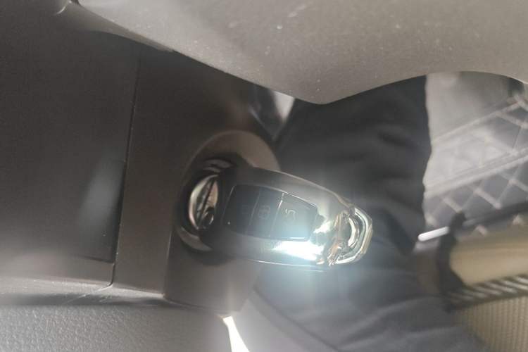 Used Ford Focus 2013 Hatchback Classic 1.8L Automatic Fashion Edition Vehicle Key