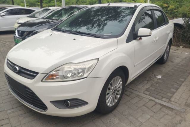 Used Ford Focus 2013 Sedan Classic 1.8L Automatic Fashion Edition
