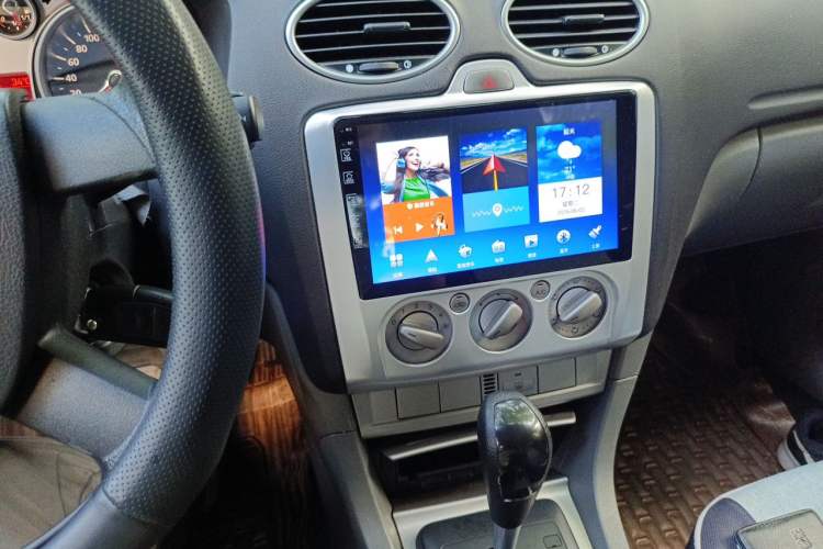 Used Ford Focus 2013 Hatchback Classic 1.8L Automatic Base Model Audio And AC Panel