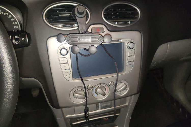 Used Ford Focus 2013 Hatchback Classic 1.8L Manual Base Model Audio And AC Panel