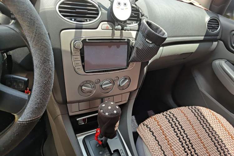 Used Ford Focus 2013 Hatchback Classic 1.8L Automatic Millionth Anniversary Edition Audio And AC Panel