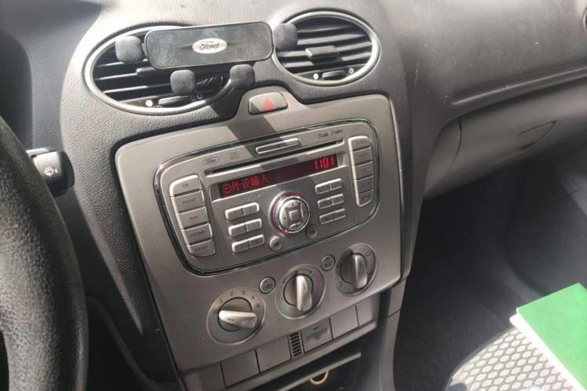 Used Ford Focus 2013 Hatchback Classic 1.8L Manual Base Model Audio And AC Panel