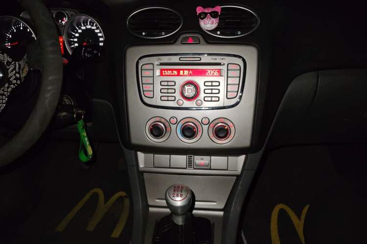 Used Ford Focus 2013 Hatchback Classic 1.8L Manual Base Model Audio And AC Panel