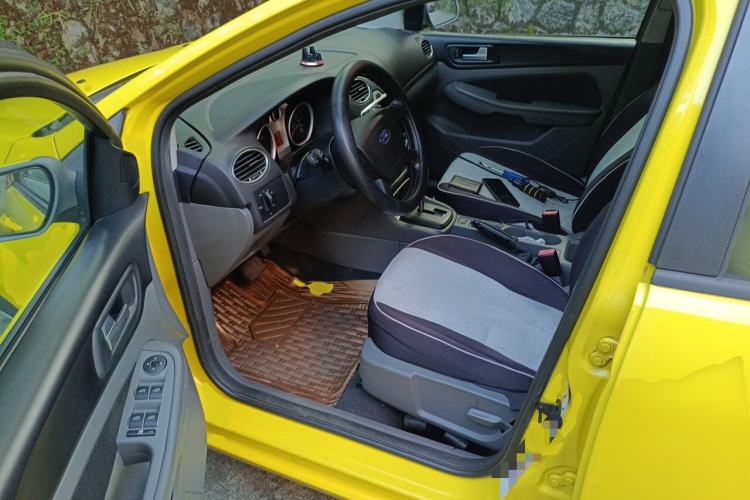 Used Ford Focus 2013 Hatchback Classic 1.8L Automatic Base Model Driver Seat