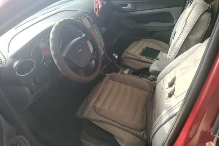 Used Ford Focus 2013 Hatchback Classic 1.8L Manual Millionth Anniversary Edition Driver Seat