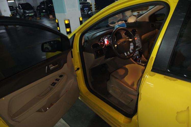 Used Ford Focus 2013 Hatchback Classic 1.8L Automatic Fashion Edition Driver Seat