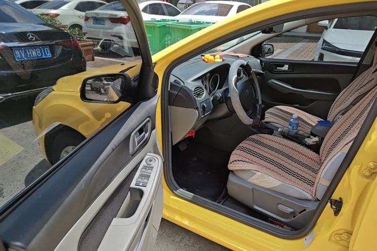 Used Ford Focus 2013 Hatchback Classic 1.8L Automatic Millionth Anniversary Edition Driver Seat