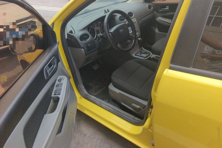 Used Ford Focus 2013 Hatchback Classic 1.8L Automatic Base Model Driver Seat