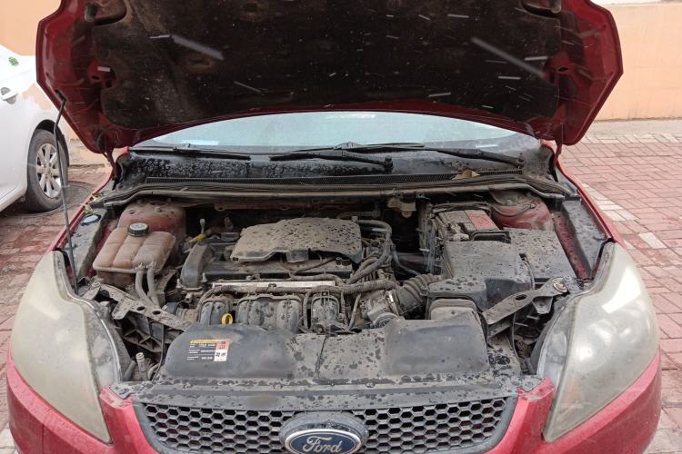 Used Ford Focus 2013 Hatchback Classic 1.8L Manual Base Model Engine Bay