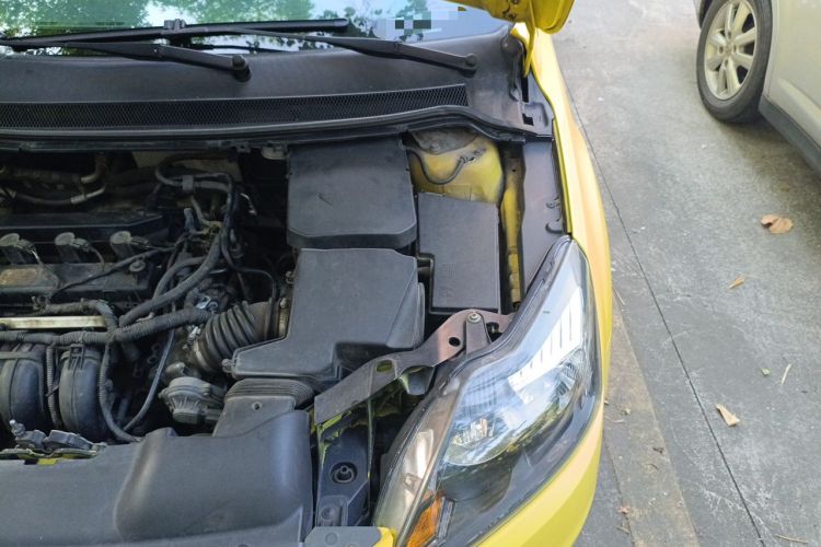 Used Ford Focus 2013 Hatchback Classic 1.8L Automatic Base Model Engine Bay Left