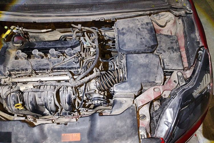 Used Ford Focus 2013 Hatchback Classic 1.8L Manual Base Model Engine Bay Left