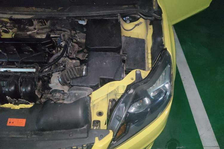 Used Ford Focus 2013 Hatchback Classic 1.8L Manual Base Model Engine Bay Left