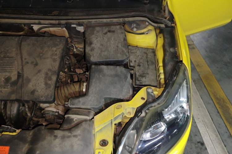 Used Ford Focus 2013 Hatchback Classic 1.8L Automatic Fashion Edition Engine Bay Left