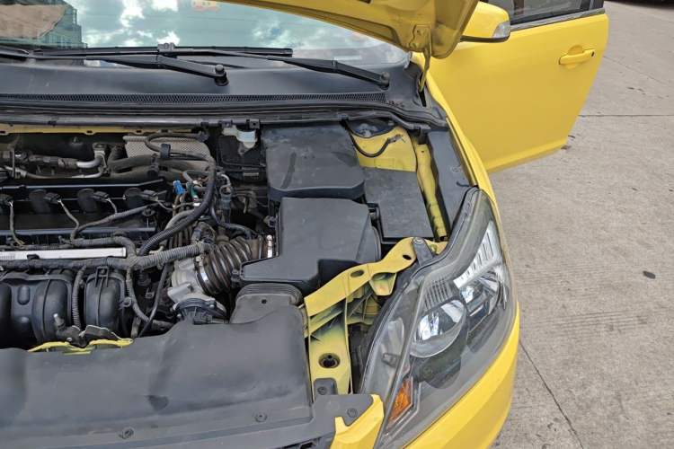 Used Ford Focus 2013 Hatchback Classic 1.8L Automatic Millionth Anniversary Edition Engine Bay Left