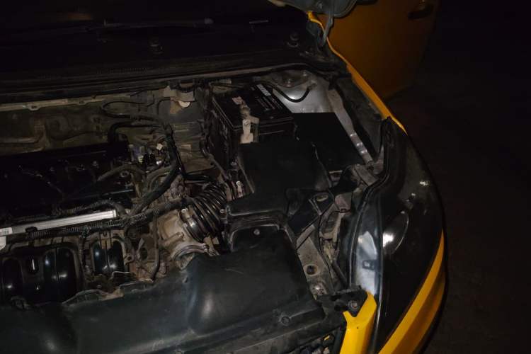 Used Ford Focus 2013 Hatchback Classic 1.8L Manual Base Model Engine Bay Left