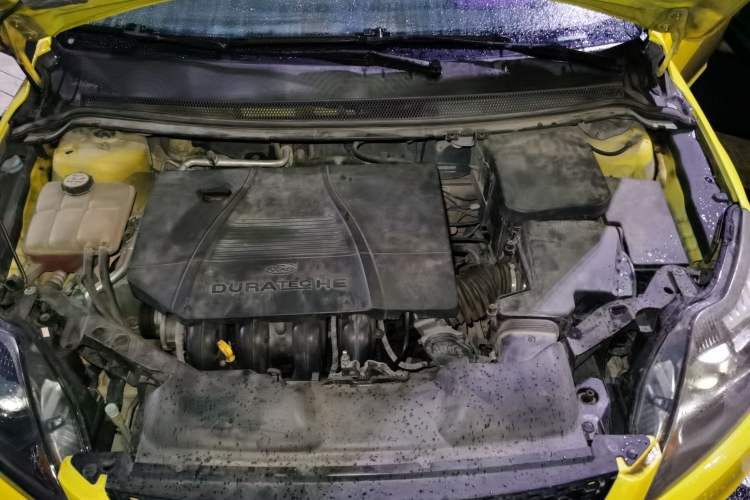 Used Ford Focus 2013 Hatchback Classic 1.8L Manual Fashion Edition Engine Bay Left