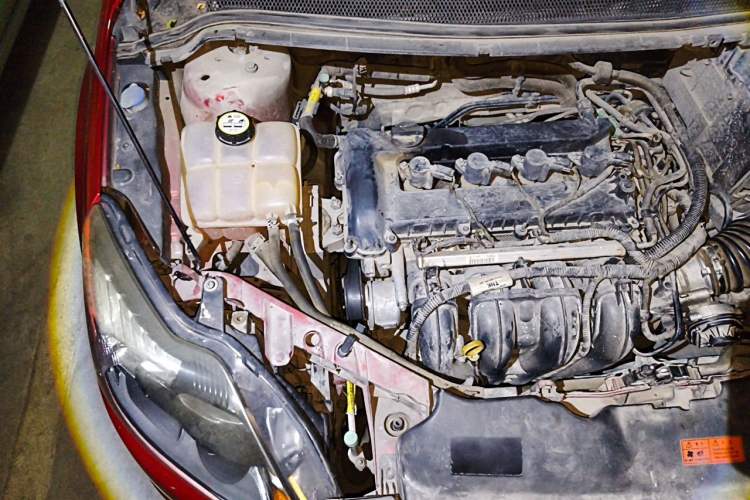 Used Ford Focus 2013 Hatchback Classic 1.8L Manual Base Model Engine Bay Right