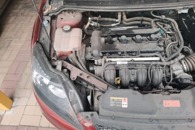 Used Ford Focus 2013 Hatchback Classic 1.8L Manual Millionth Anniversary Edition Engine Bay Right