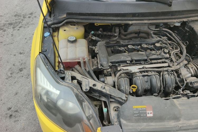 Used Ford Focus 2013 Hatchback Classic 1.8L Automatic Base Model Engine Bay Right
