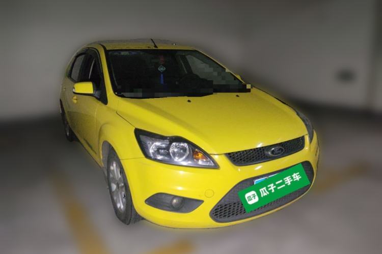 Used Ford Focus 2013 Hatchback Classic 1.8L Automatic Base Model Front Right 45 Deg