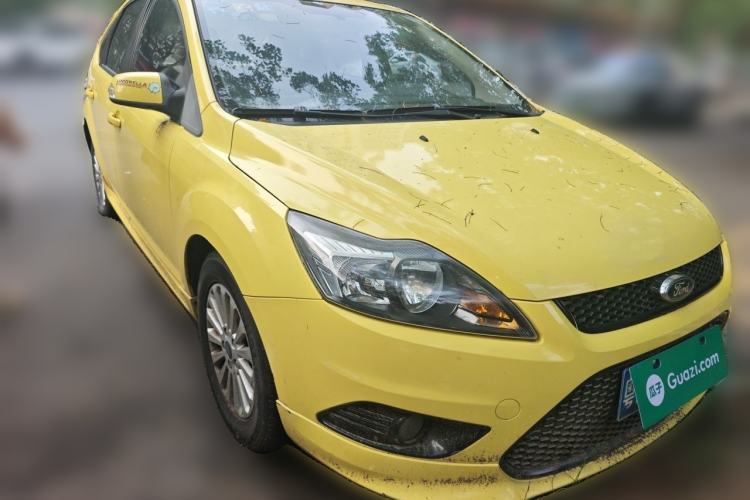 Used Ford Focus 2013 Hatchback Classic 1.8L Automatic Fashion Edition Front Right 45 Deg