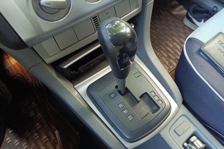 Used Ford Focus 2013 Hatchback Classic 1.8L Automatic Base Model Gear Lever