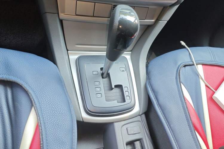 Used Ford Focus 2013 Hatchback Classic 1.8L Automatic Base Model Gear Lever