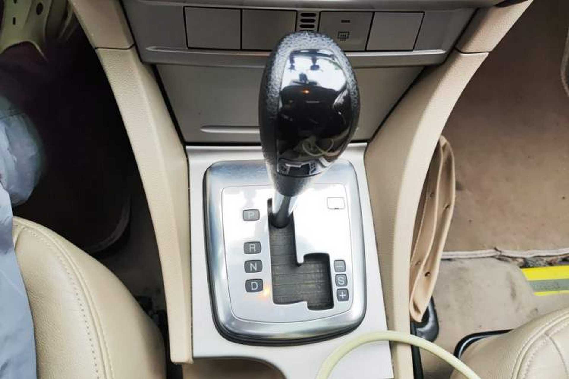 Used Ford Focus 2013 Hatchback Classic 1.8L Automatic Fashion Edition Gear Lever