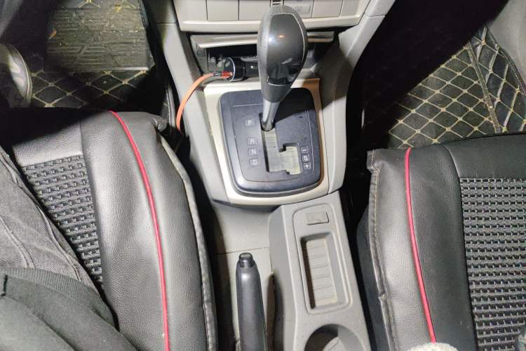 Used Ford Focus 2013 Hatchback Classic 1.8L Automatic Base Model Gear Lever