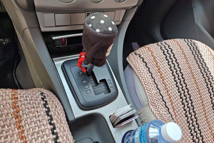 Used Ford Focus 2013 Hatchback Classic 1.8L Automatic Millionth Anniversary Edition Gear Lever