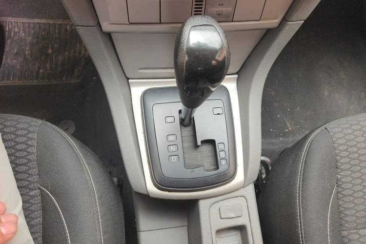 Used Ford Focus 2013 Hatchback Classic 1.8L Automatic Base Model Gear Lever