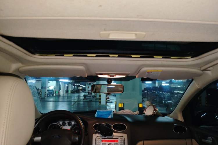 Used Ford Focus 2013 Hatchback Classic 1.8L Automatic Fashion Edition Headliner