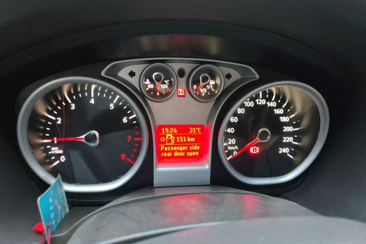 Used Ford Focus 2013 Hatchback Classic 1.8L Manual Fashion Edition Instrument Cluster