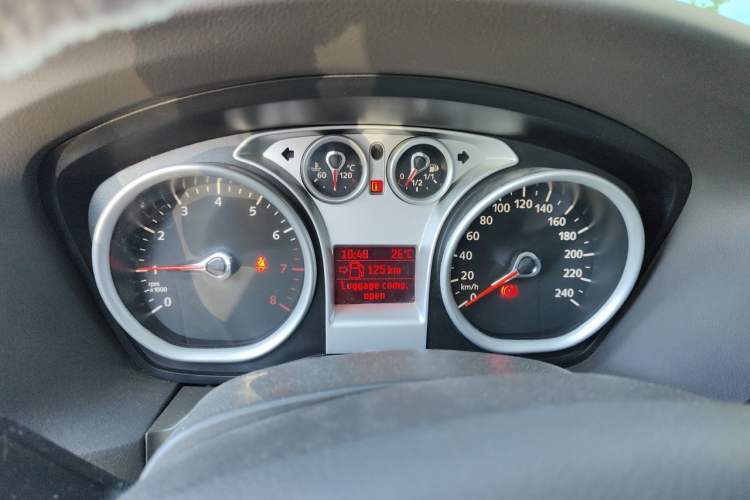 Used Ford Focus 2013 Hatchback Classic 1.8L Manual Fashion Edition Instrument Cluster